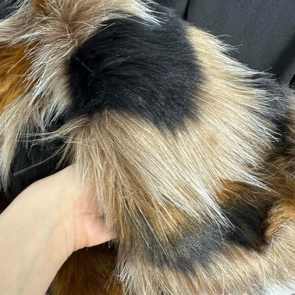 French Connection Dallow Faux Fur Bomber Jacket Chevron Brown Black Size XL - Picture 8 of 8